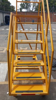 Escaleras Tipo Avión - WCP Ingeniería