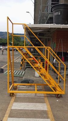 Escaleras Tipo Avión - WCP Ingeniería